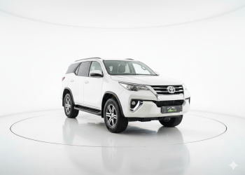 Toyota Fortuner White Car Hire Toyota Fortuner White Car Hire
